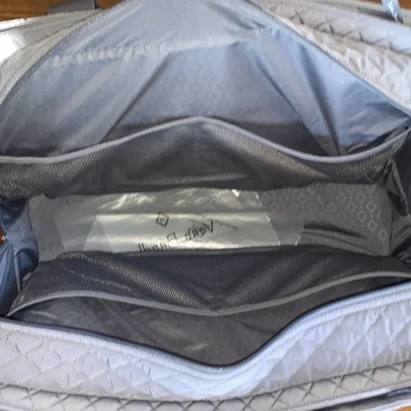 Triple Compartment Travel Bag - Carbon Grey - Picture 7 of 9